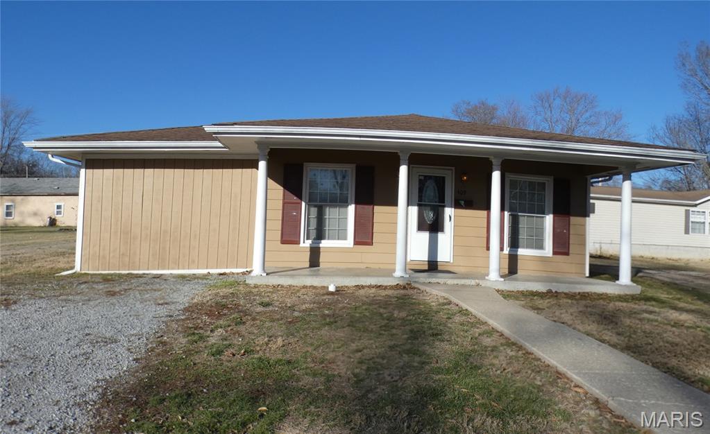 Photo of 409 E Mound Street Sparta IL 62286