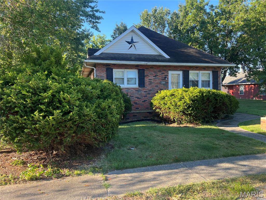 Photo of 208 Henrietta Street Gillespie IL 62033