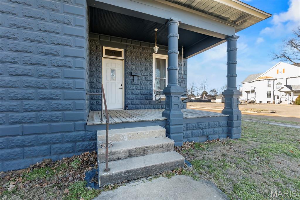 Photo of 201 S 3rd Street Chaffee MO 63740