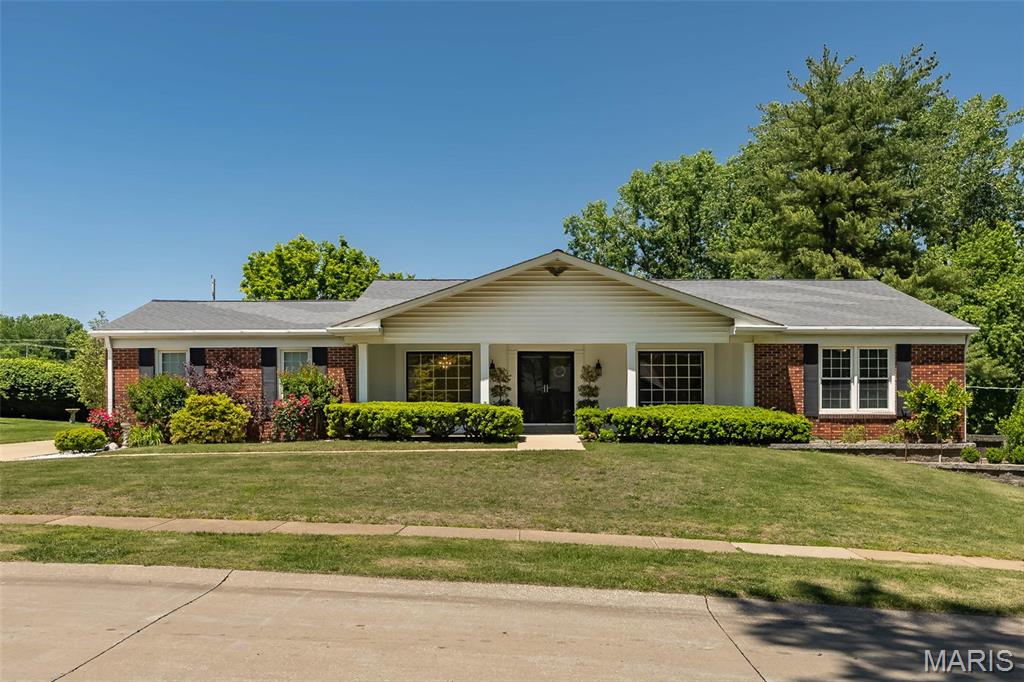 Photo of 329 Portico Court Chesterfield MO 63017