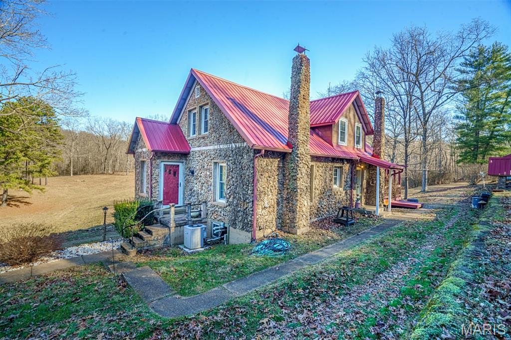 Photo of 385 V Highway Davisville MO 65566