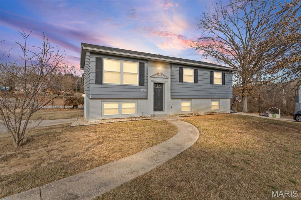 Photo of 5916 Dogwood Lane Godfrey IL 62035