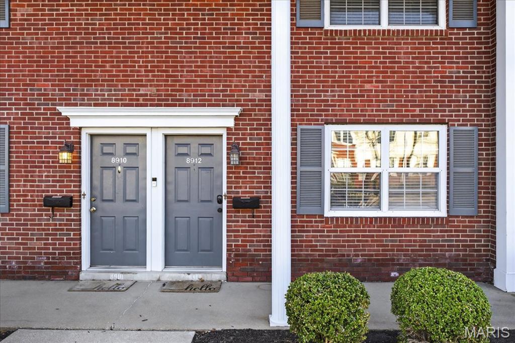 Photo of 8912 N Swan Circle Brentwood MO 63144
