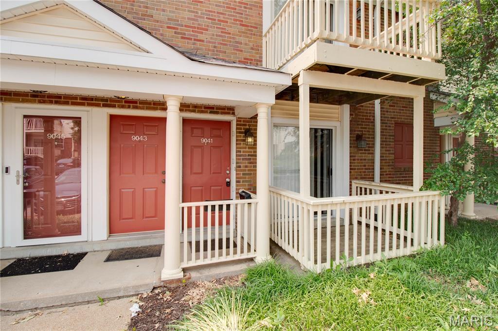 Photo of 9041 N Swan Circle Brentwood MO 63144