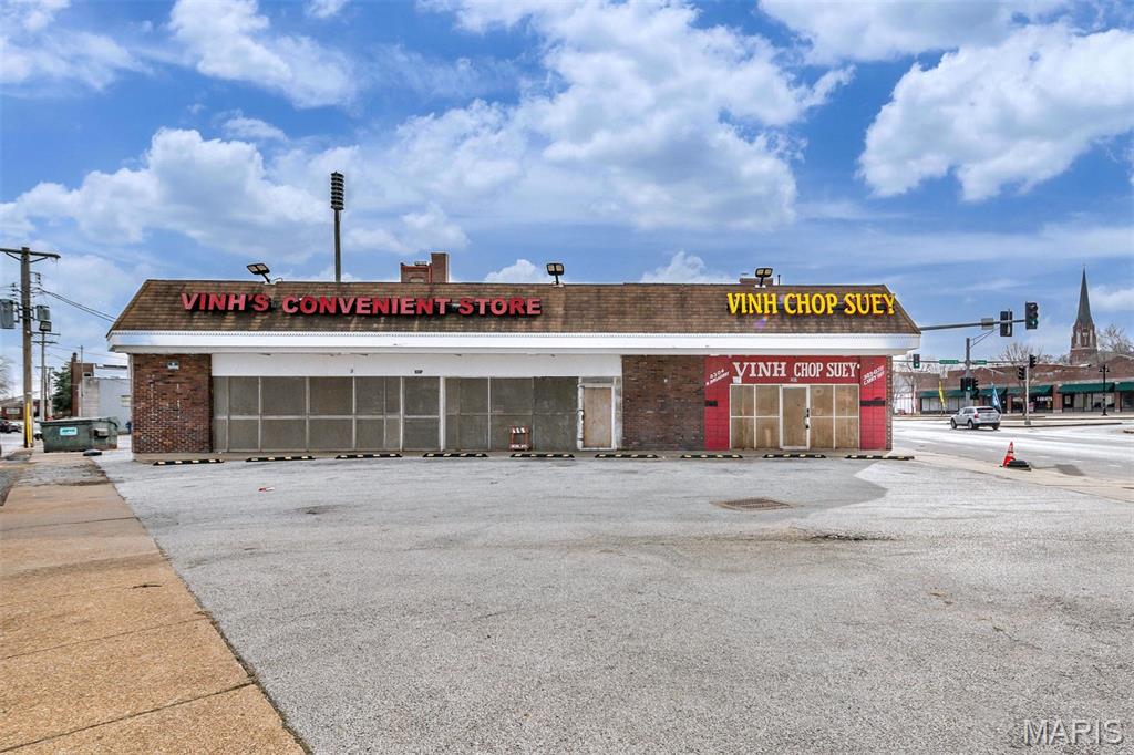 Photo of 8304 N Broadway St Louis MO 63147
