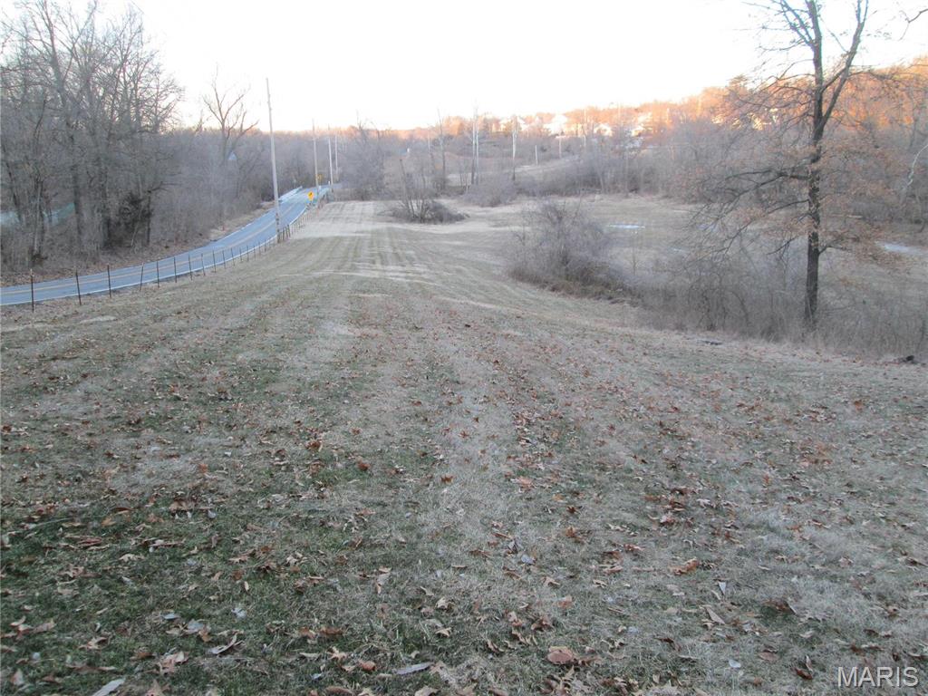 Photo of 3600 Old Baumgartner St Louis MO 63129