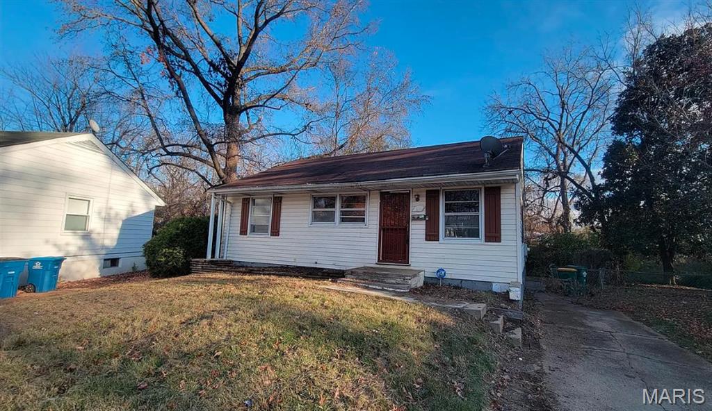 Photo of 236 Estridge Road St Louis MO 63137