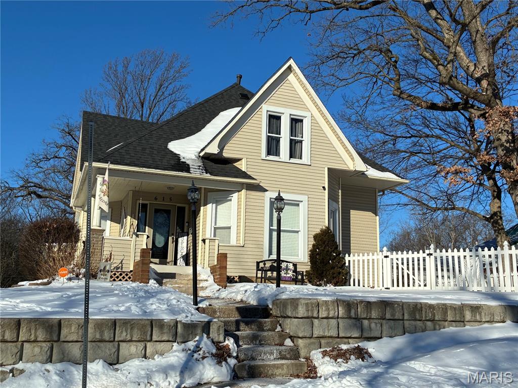 Photo of 615 Grigg Street Greenville IL 62246