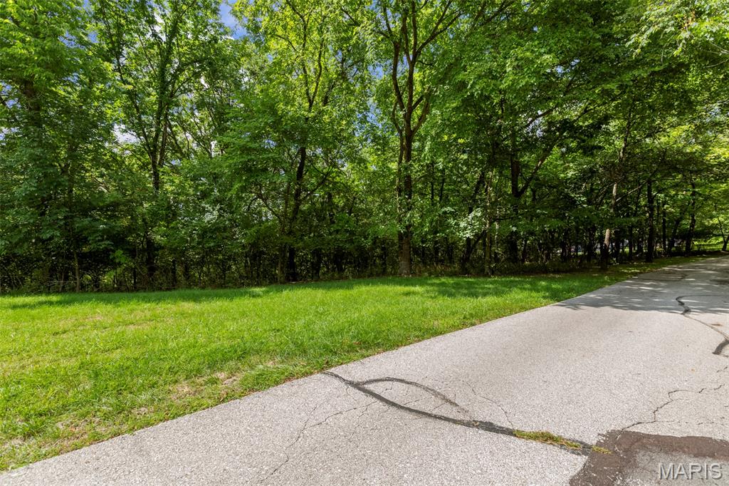 Photo of 18520 Hawks Hill Road Wildwood MO 63069