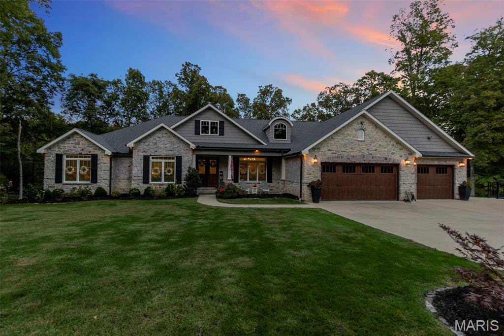 Photo of 571 Hydepark Drive Jackson MO 63755