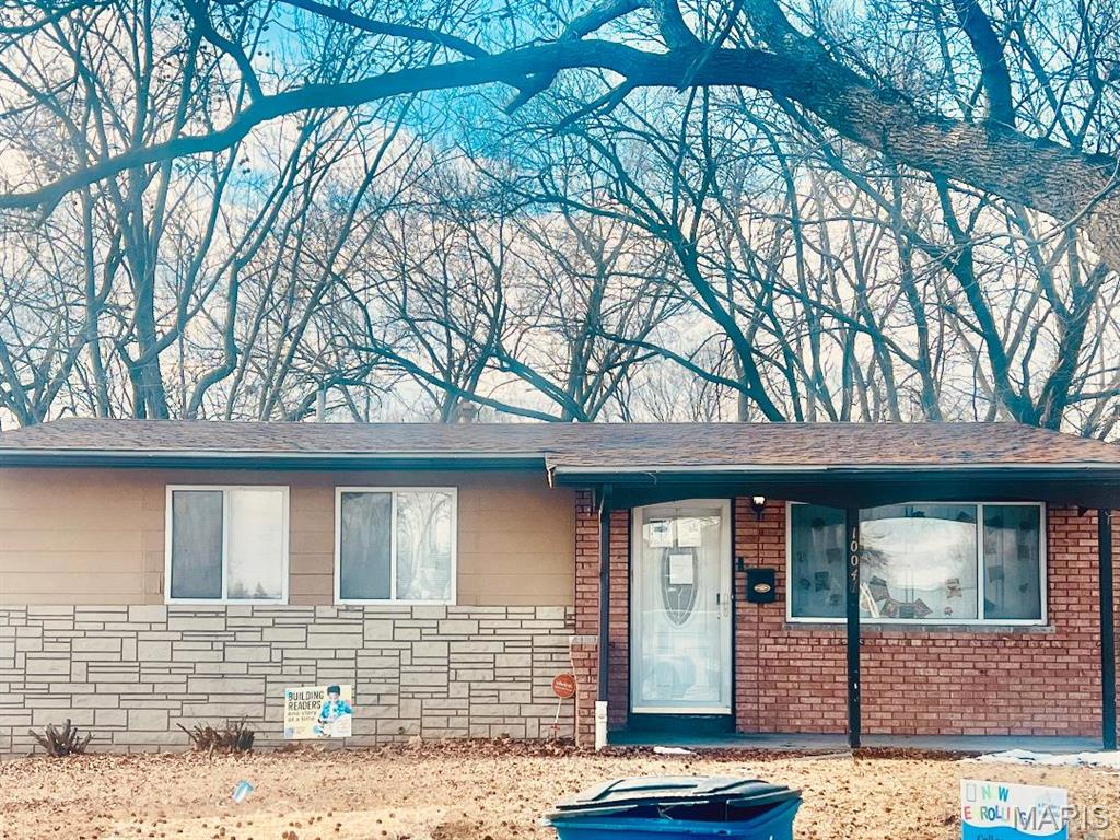 Photo of 10047 Castle Drive St Louis MO 63136