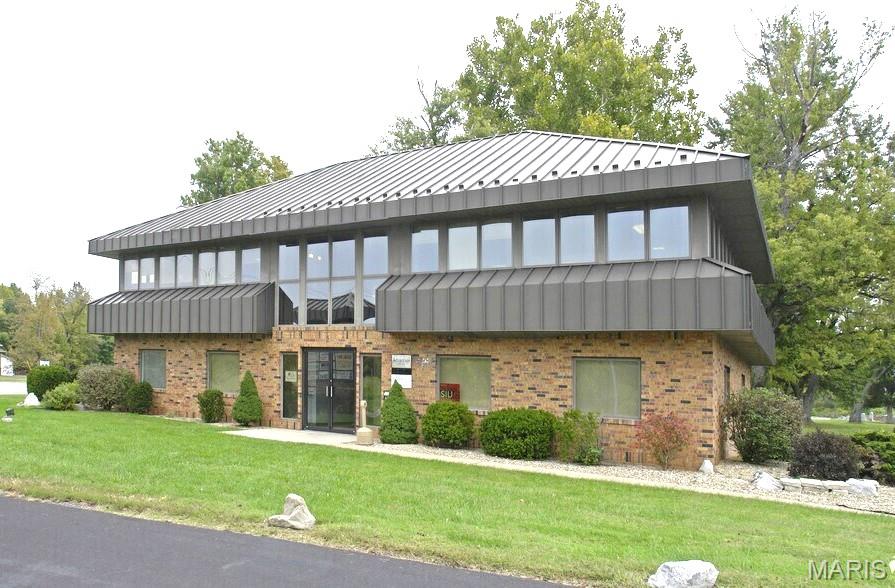 Photo of 2 Sunset Hills Executive Drive #1 Glen Carbon IL 62025