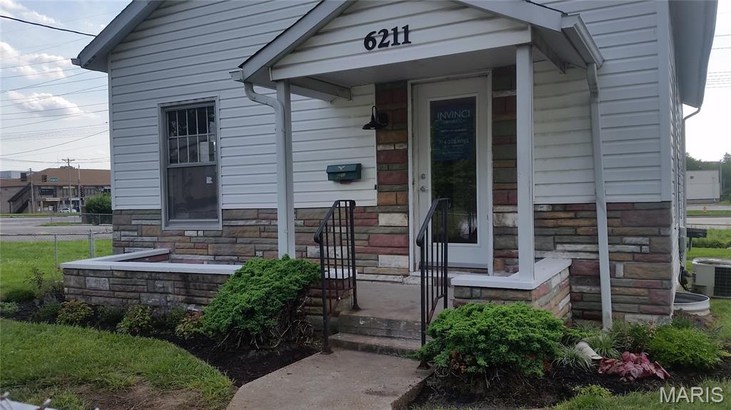 Photo of 6211 Madison Avenue Berkeley MO 63134