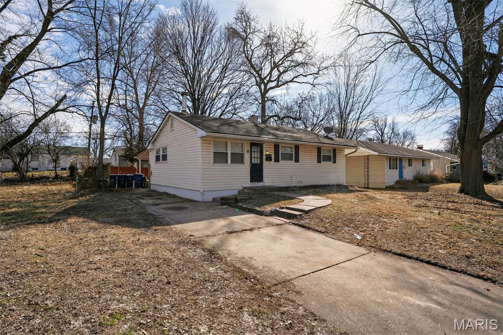 Photo of 10828 Glen Garry Road St Louis MO 63137