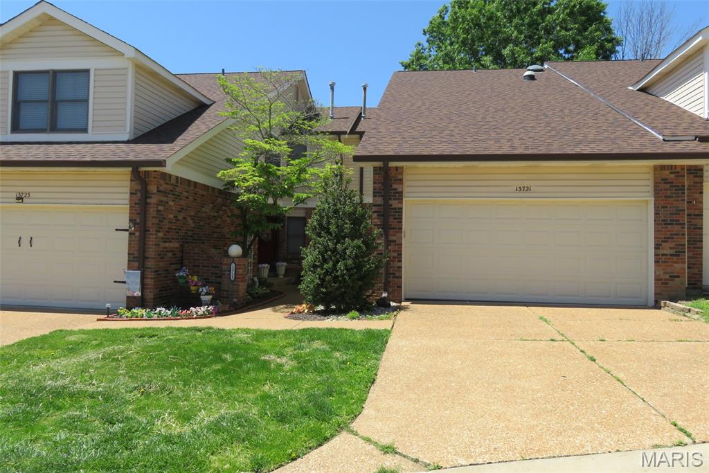 Photo of 13721 La Conte Court St Louis MO 63128