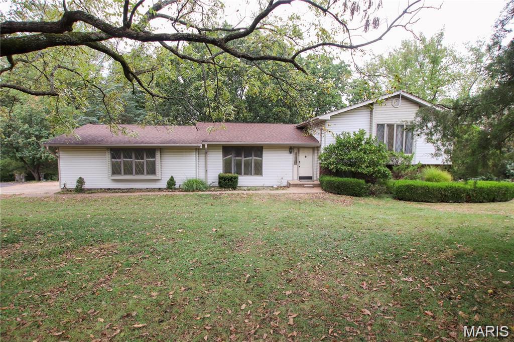 Photo of 566 Country Lane Sullivan MO 63080