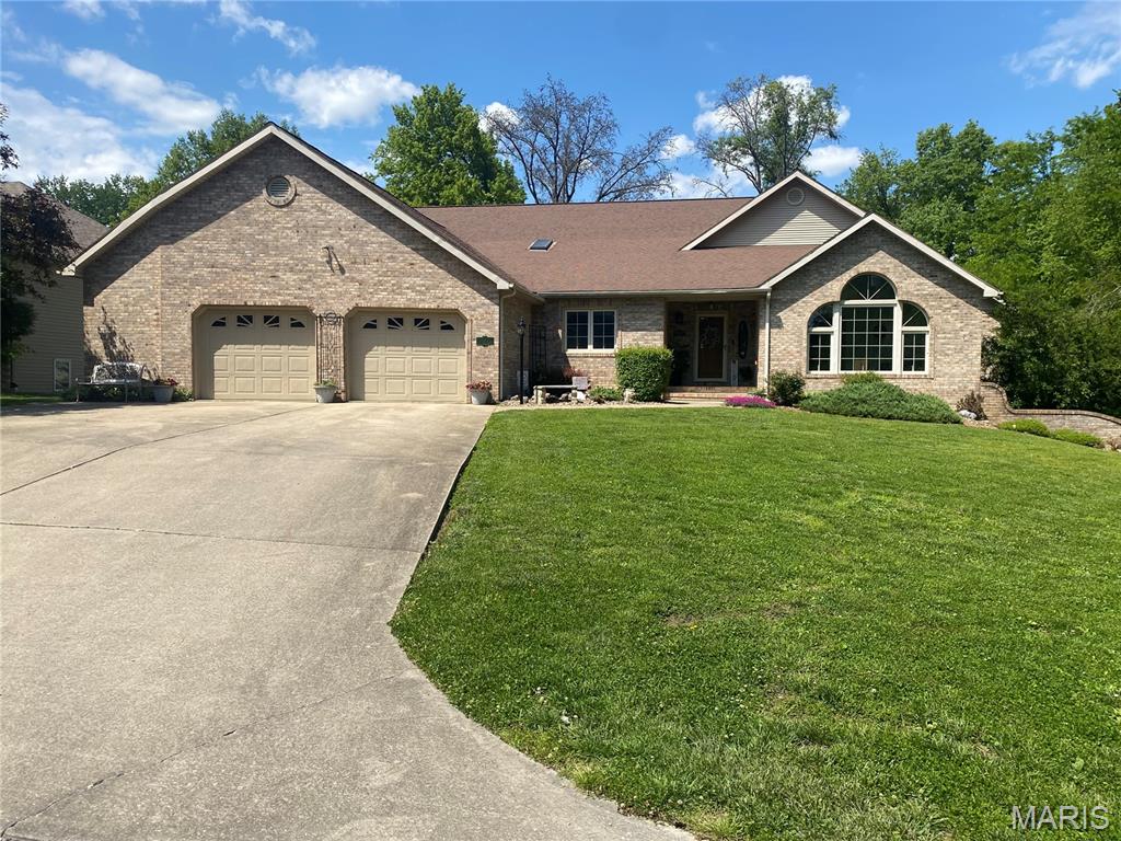 Photo of 1015 E Oak Street Greenville IL 62246