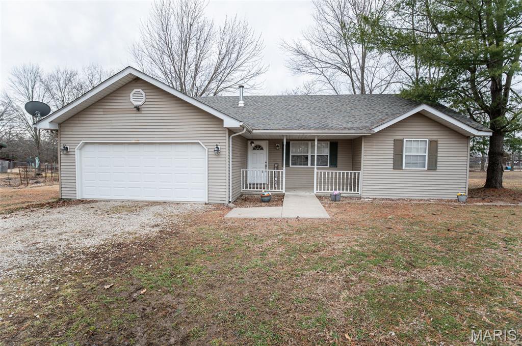 Photo of 806 S Tebbetts Belle MO 65013