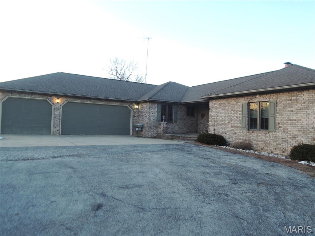 Photo of 6 Willow Circle Drive Greenville IL 62246