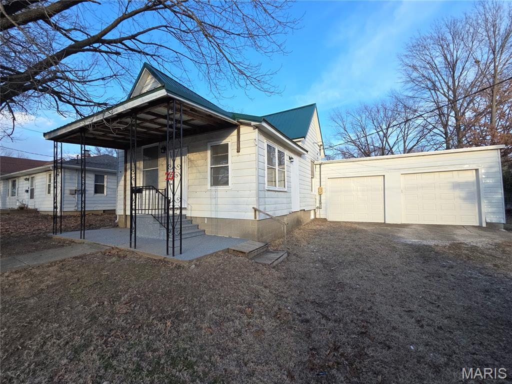 Photo of 712 N Main Street Marissa IL 62257