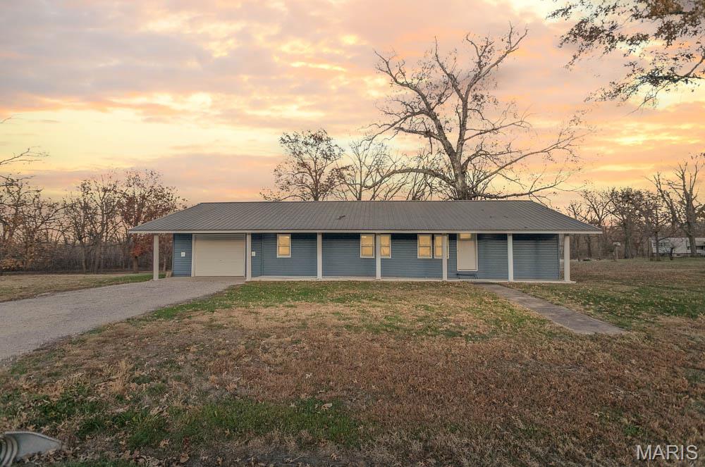 Photo of 236 Gallinipper Road Hardin IL 62047