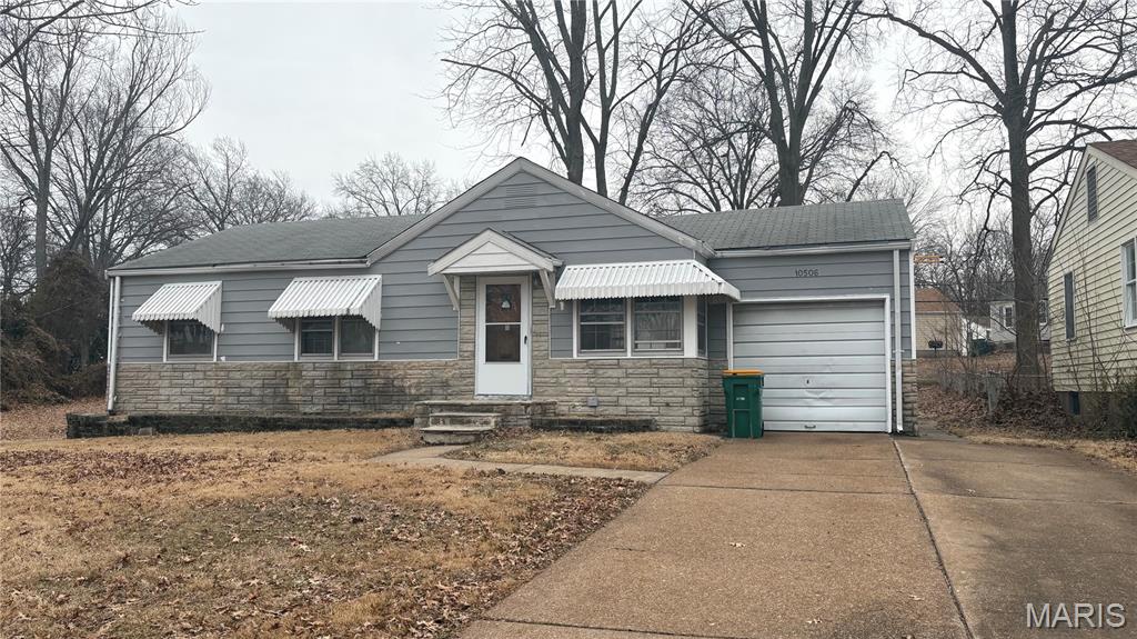 Photo of 10506 Hoyt Drive Riverview MO 63137