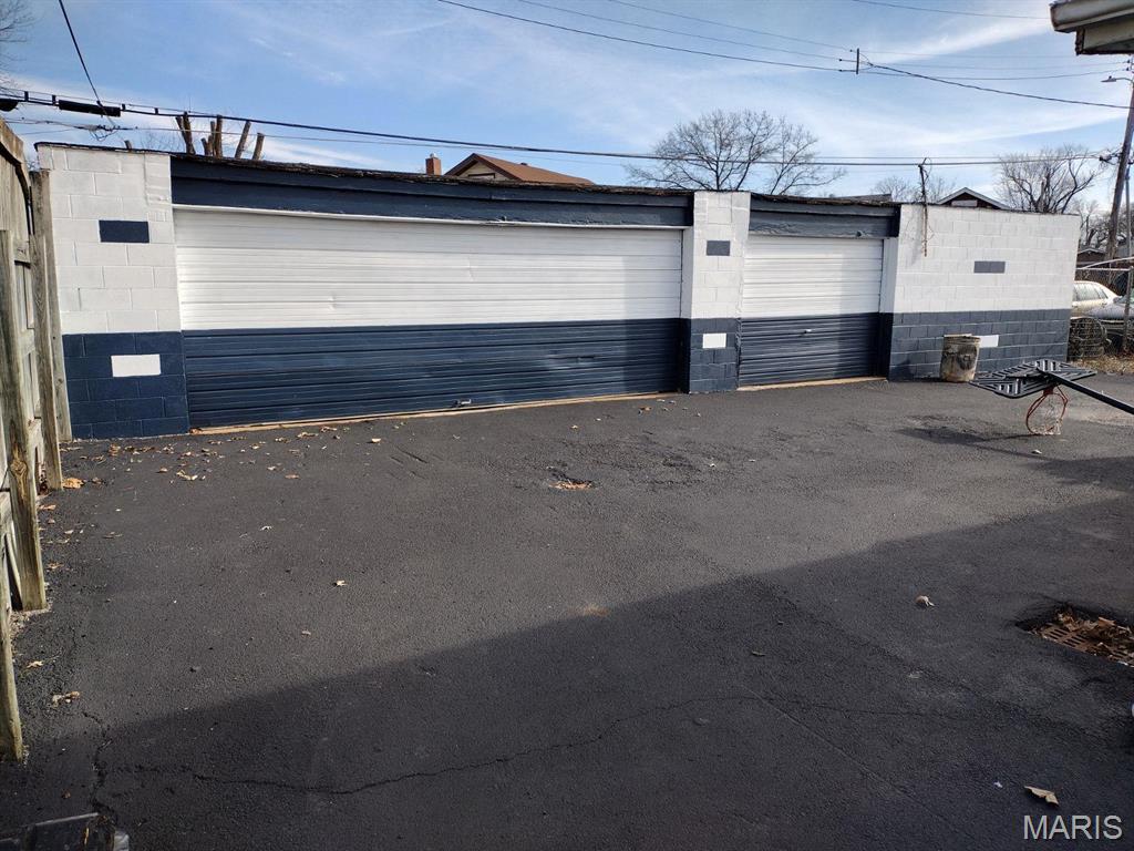 Photo of 7950 N Broadway St Louis MO 63147