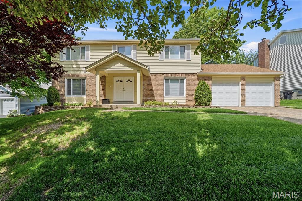 Photo of 12067 Mereview Drive St Louis MO 63146