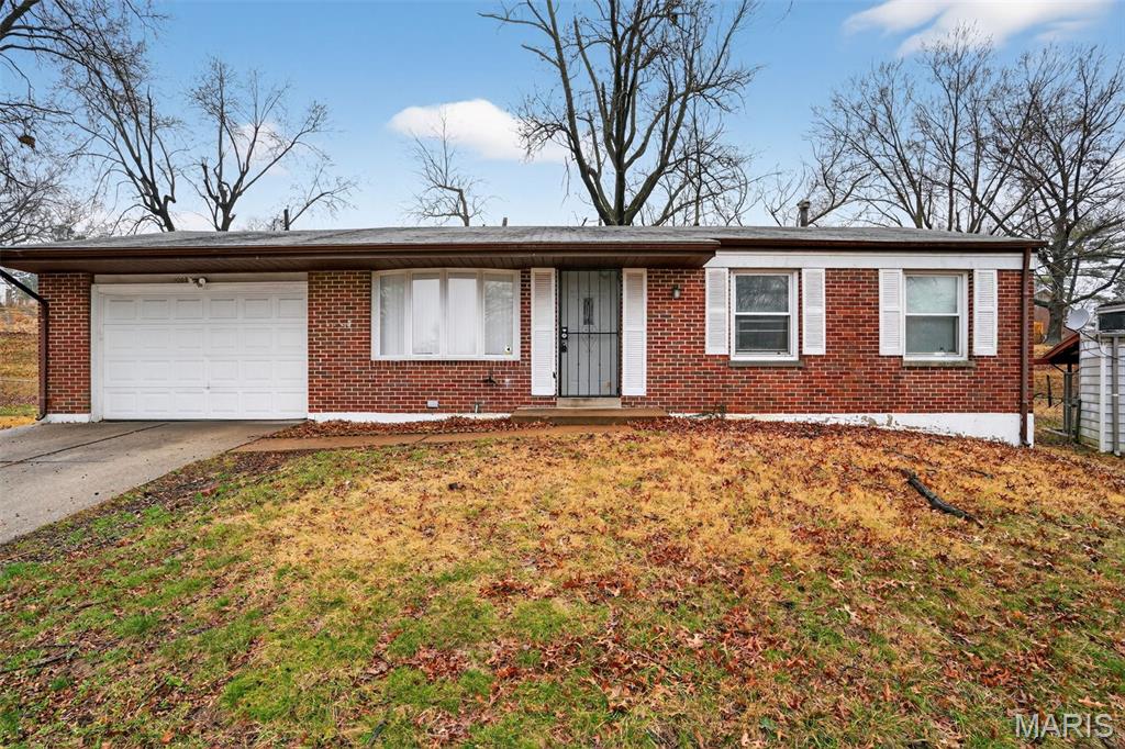 Photo of 10633 Crowley Drive St Louis MO 63136