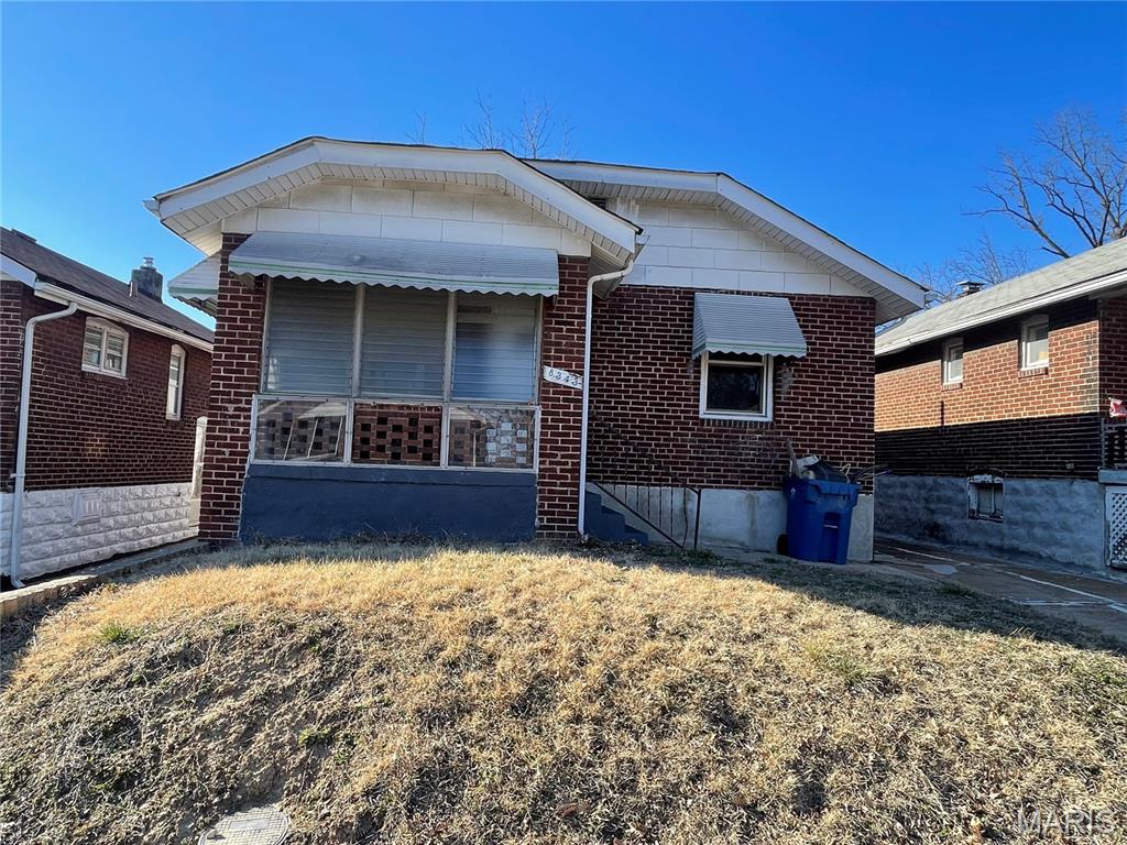 Photo of 8343 Strathmore Place Jennings MO 63136