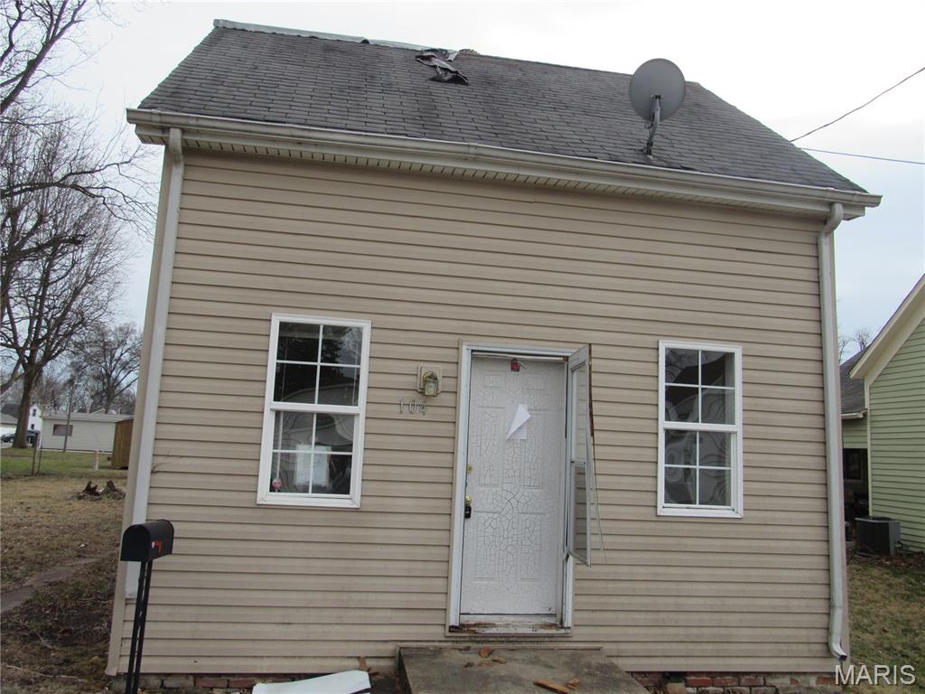 Photo of 104 E South Street Mascoutah IL 62258