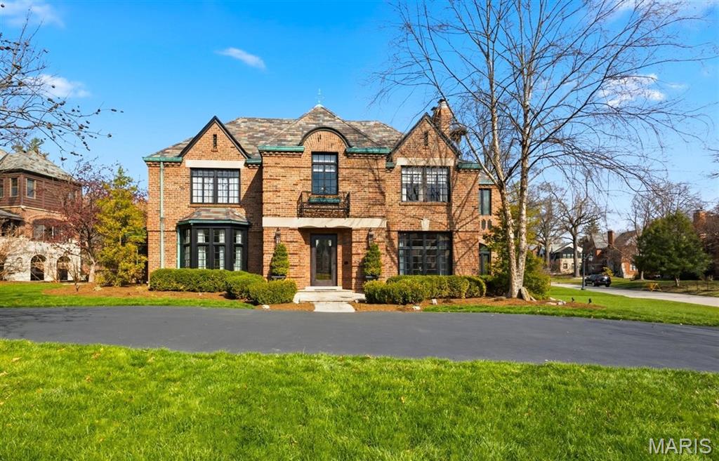 Photo of 62 Lake Forest Drive Richmond Heights MO 63117