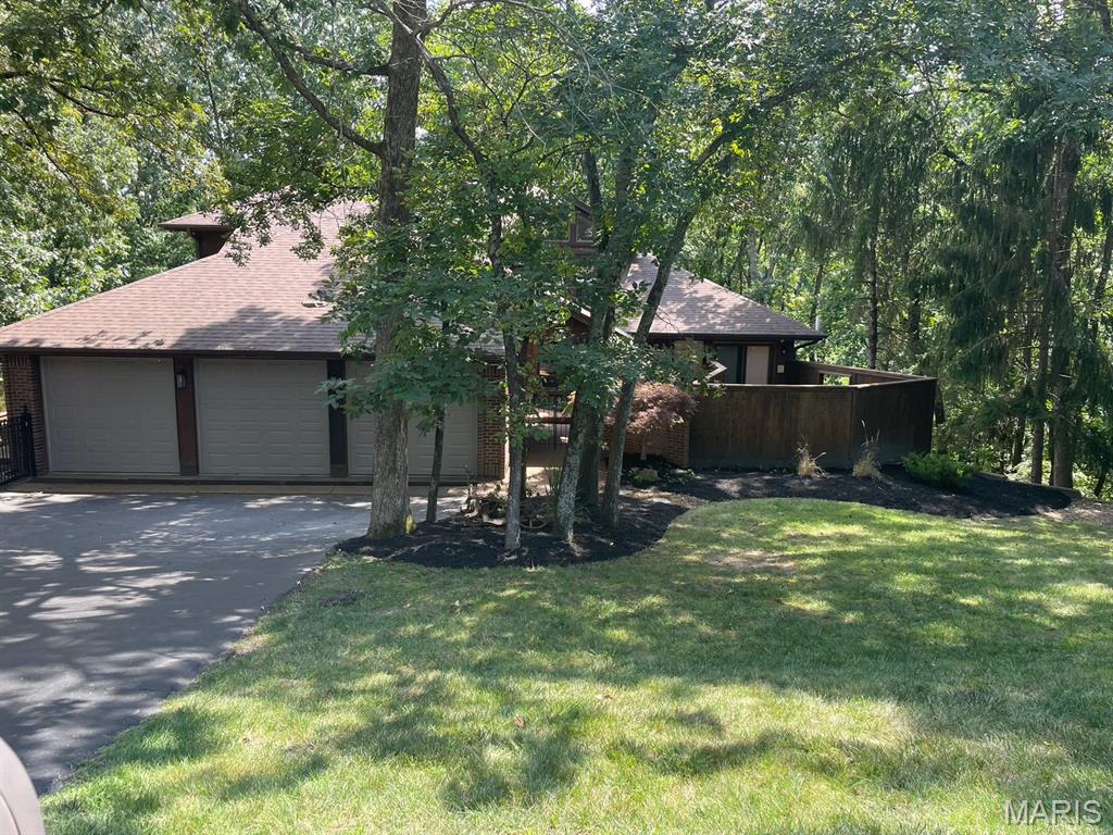 Photo of 1570 Paradise Valley Drive High Ridge MO 63049
