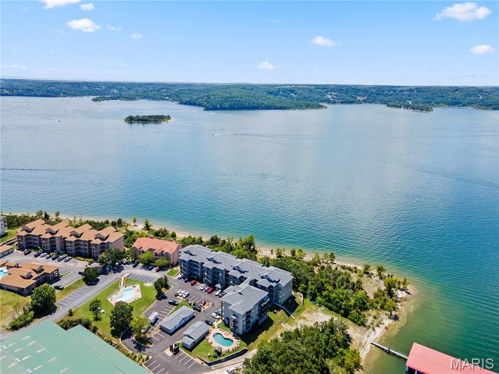 Photo of 700 Emerald Pointe Drive #302 Hollister MO 65672