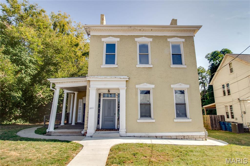 Photo of 1011 State Street Alton IL 62002