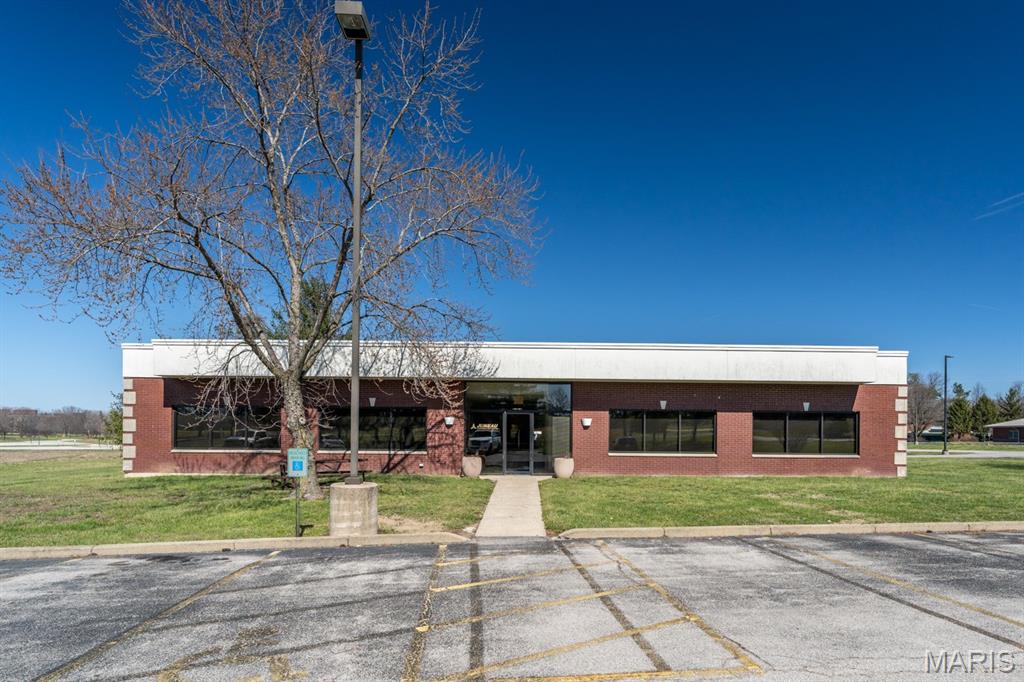 Photo of 100 N Research Drive Edwardsville IL 62025