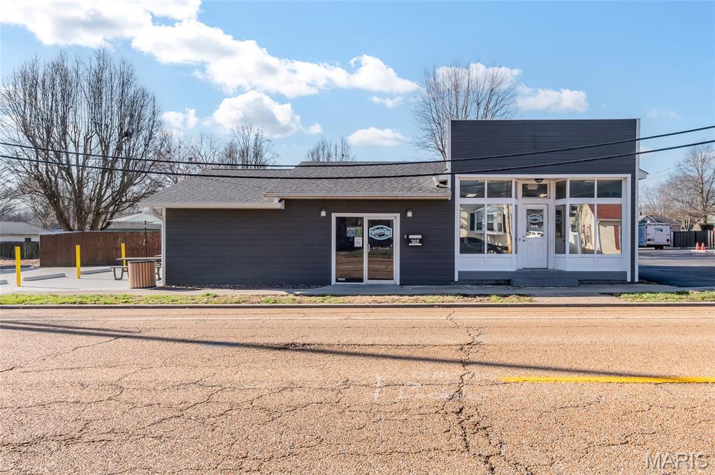 Photo of 215 E Market Street Troy IL 62294