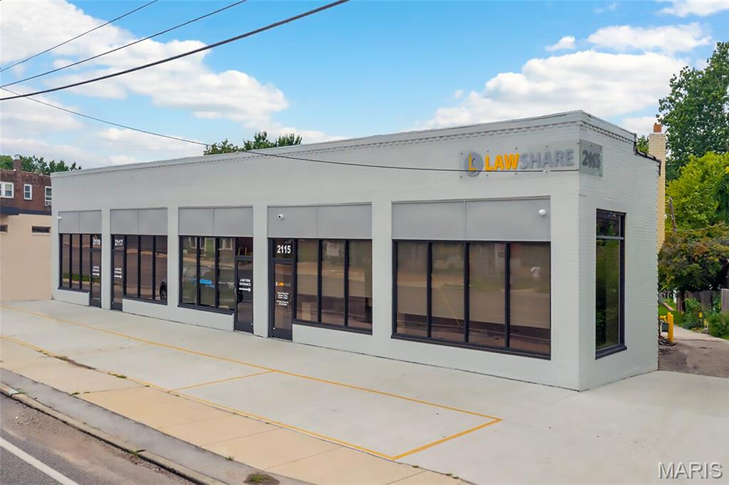 Photo of 2115 S Big Bend Boulevard St Louis MO 63117