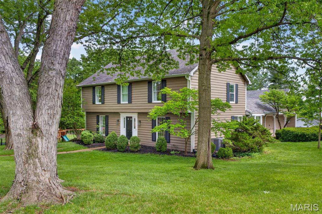 Photo of 1534 Mason Valley Road Town and Country MO 63131