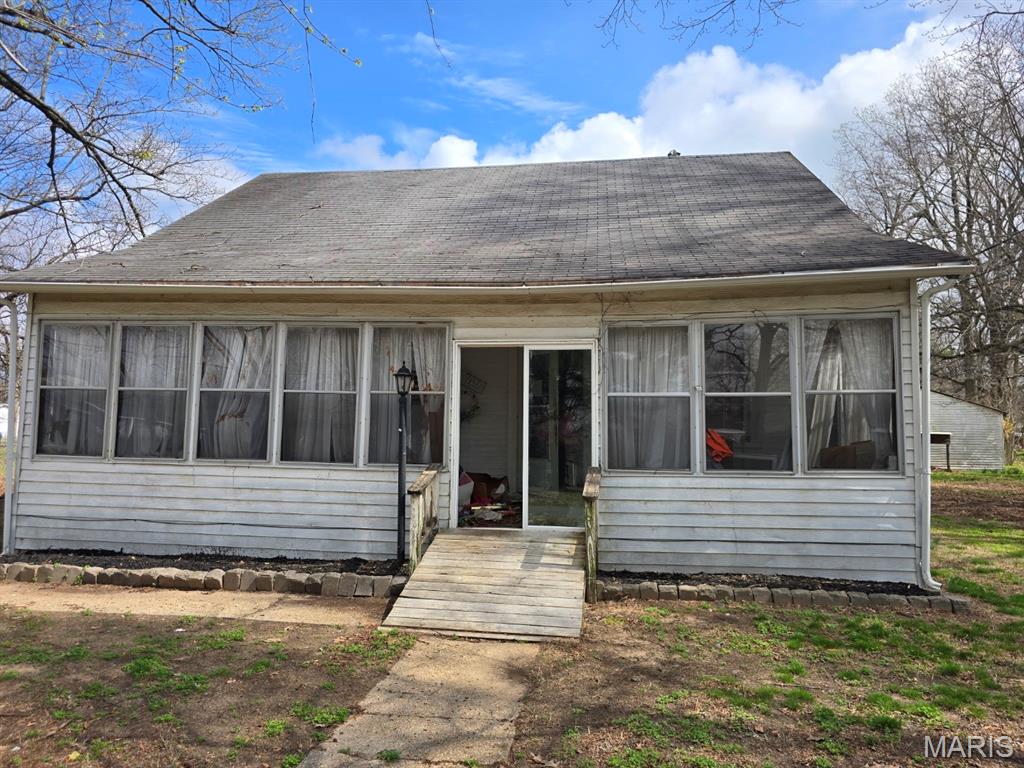 Photo of 205 Maxine East Prairie MO 63845