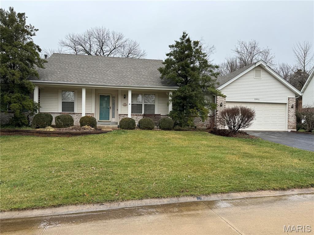 Photo of 15911 Fairway Lake Chesterfield MO 63017