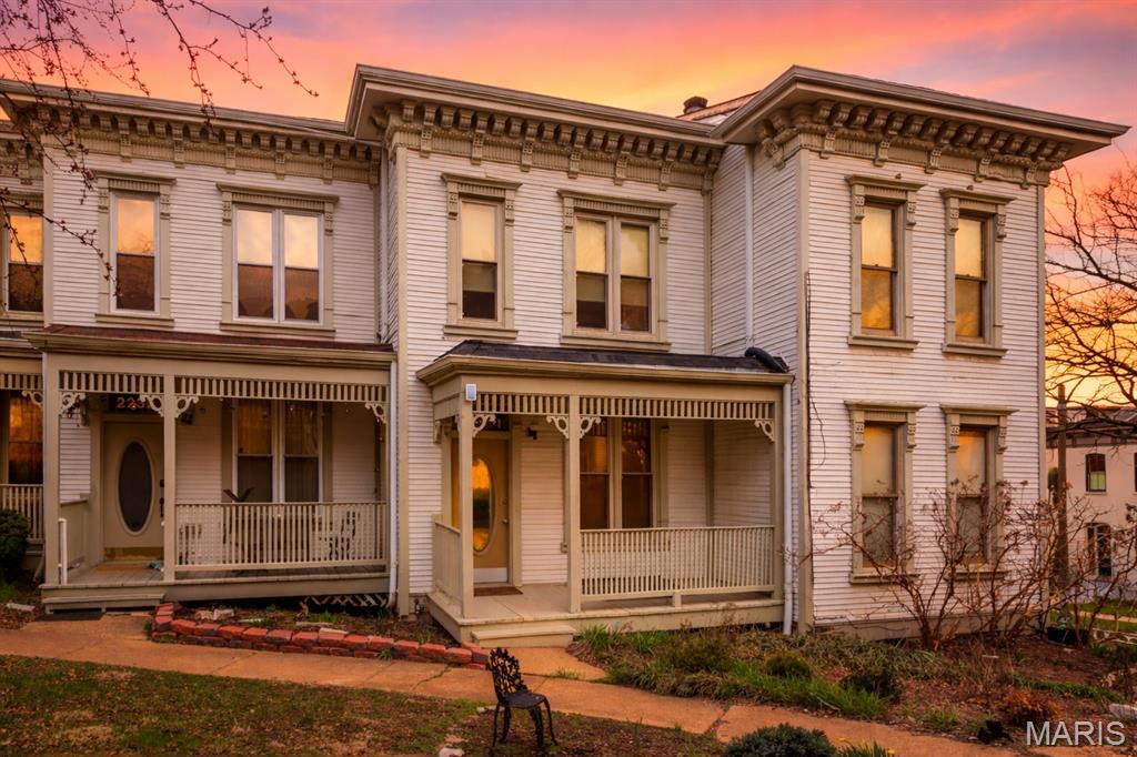 Photo of 2234 Hickory Street St Louis MO 63104