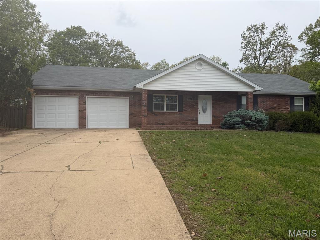 Photo of 19545 Lenox Lane Waynesville MO 65583