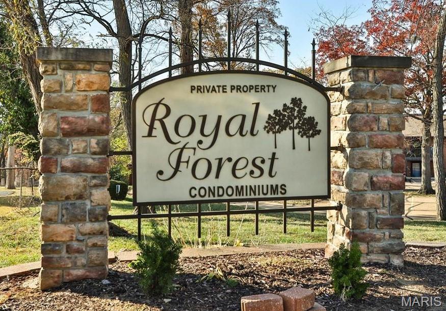 Photo of 5569 Baronridge Drive #4 Unincorporated MO 63129