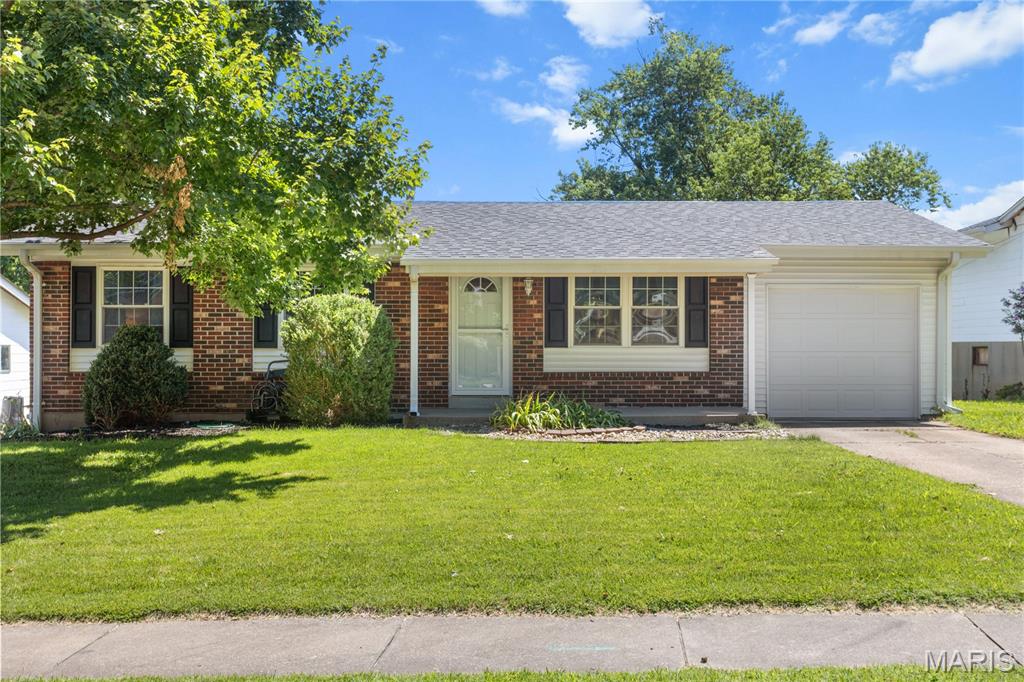 Photo of 2500 Wesglen Estates Drive Maryland Heights MO 63043