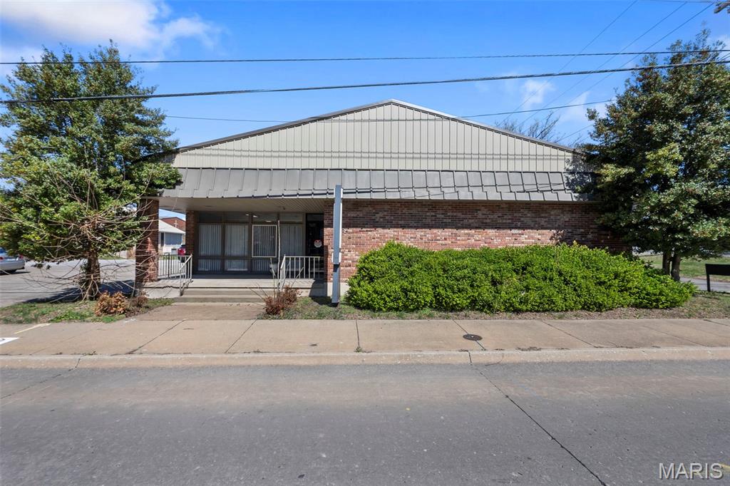 Photo of 824 Independence Street Cape Girardeau MO 63703