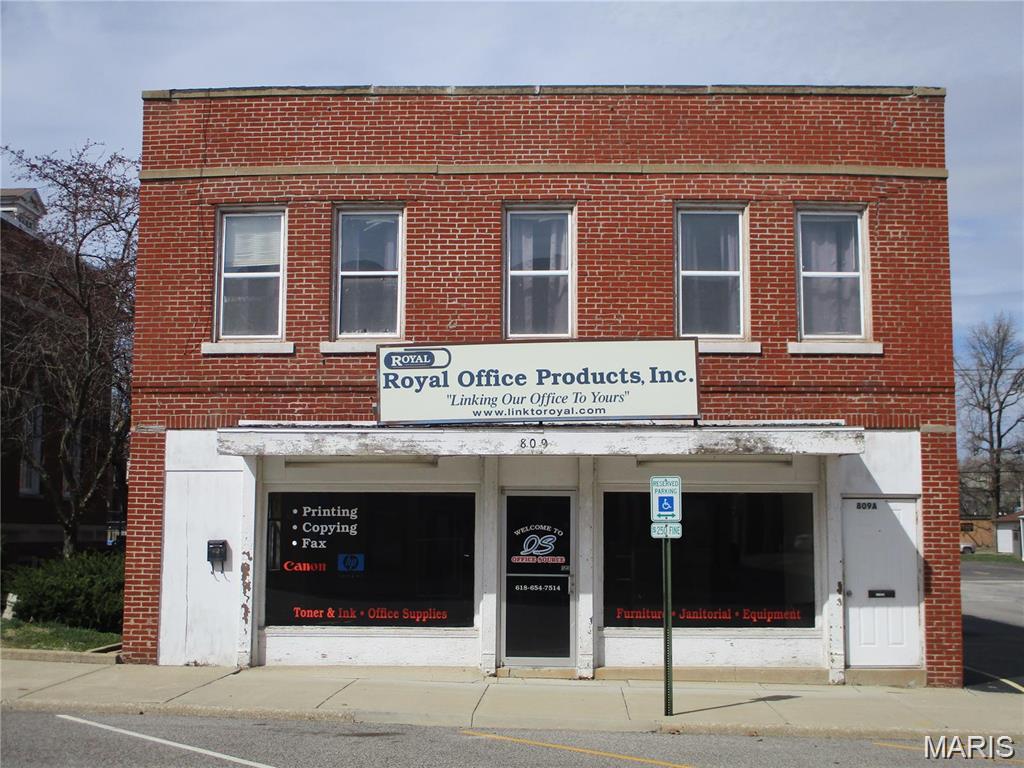 Photo of 809 Main Street Highland IL 62249