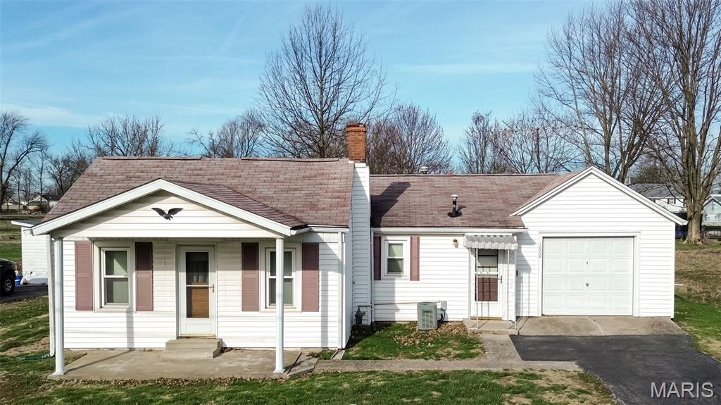 Photo of 1000 Sumner Street Jerseyville IL 62052