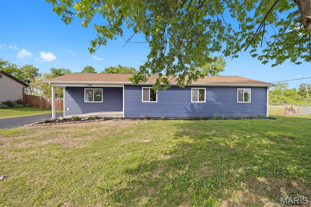 Photo of 685 Sand Prairie Road Granite City IL 62040