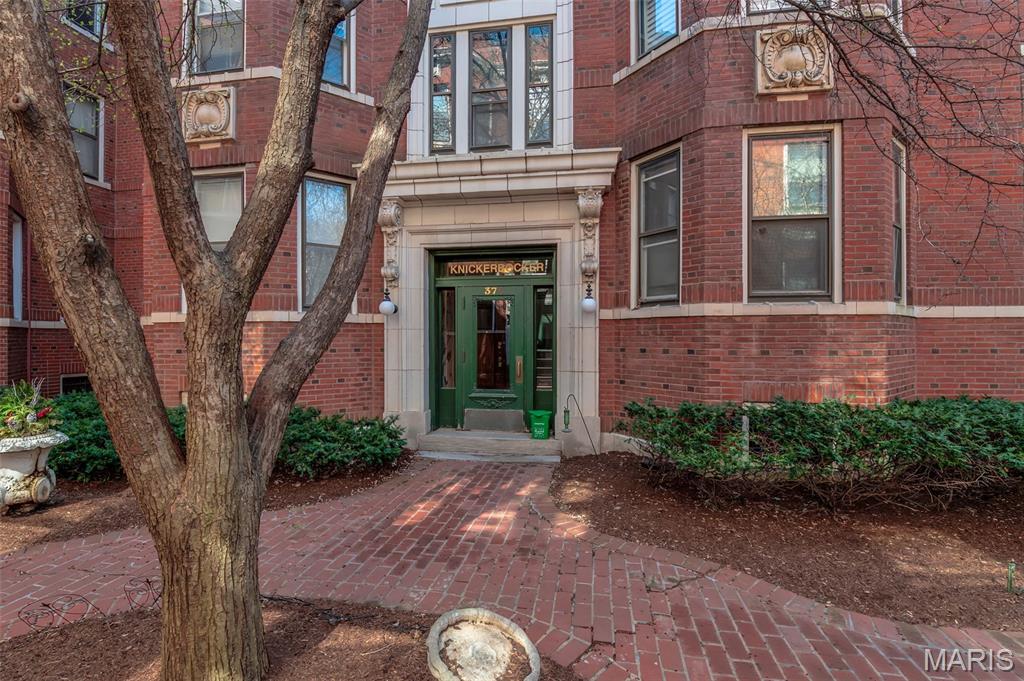 Photo of 378 N Taylor Avenue #3E St Louis MO 63108